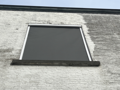 Zonwering met screens, RAL 1285